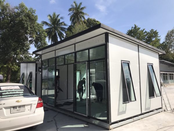 บ้านสำเร็จรูป MK23 กระจกหน้าเต็ม