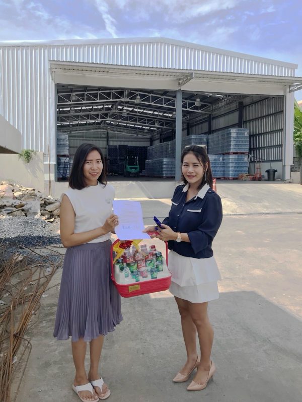 สร้างโกดัง